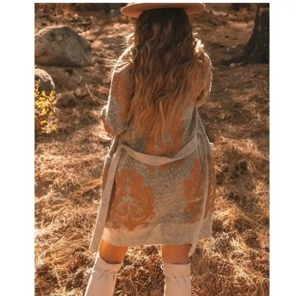 Lovestitch Sweater Winter Solstice Belted Cardigan Long Women’s Size Small Gray - Picture 3 of 14